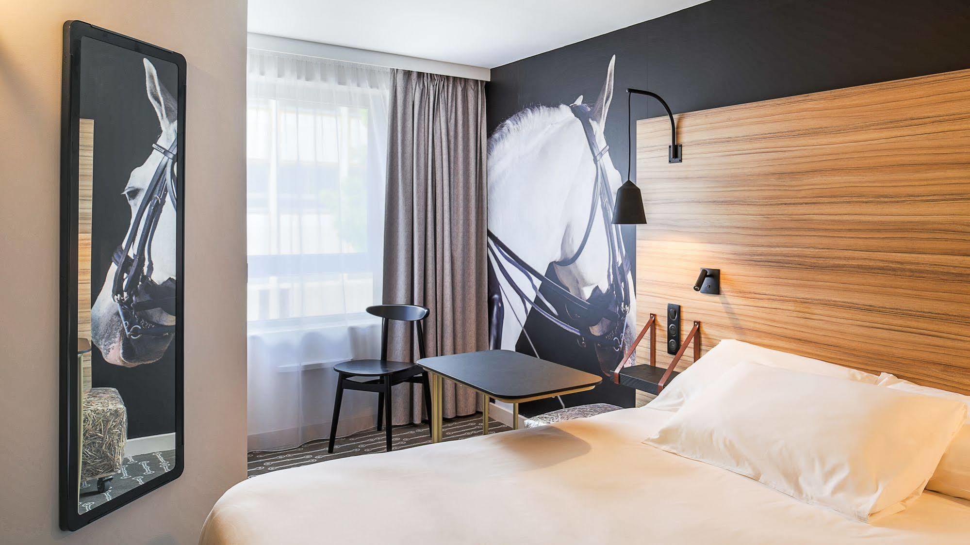 Ibis Styles Laval Centre Gare Otel Dış mekan fotoğraf