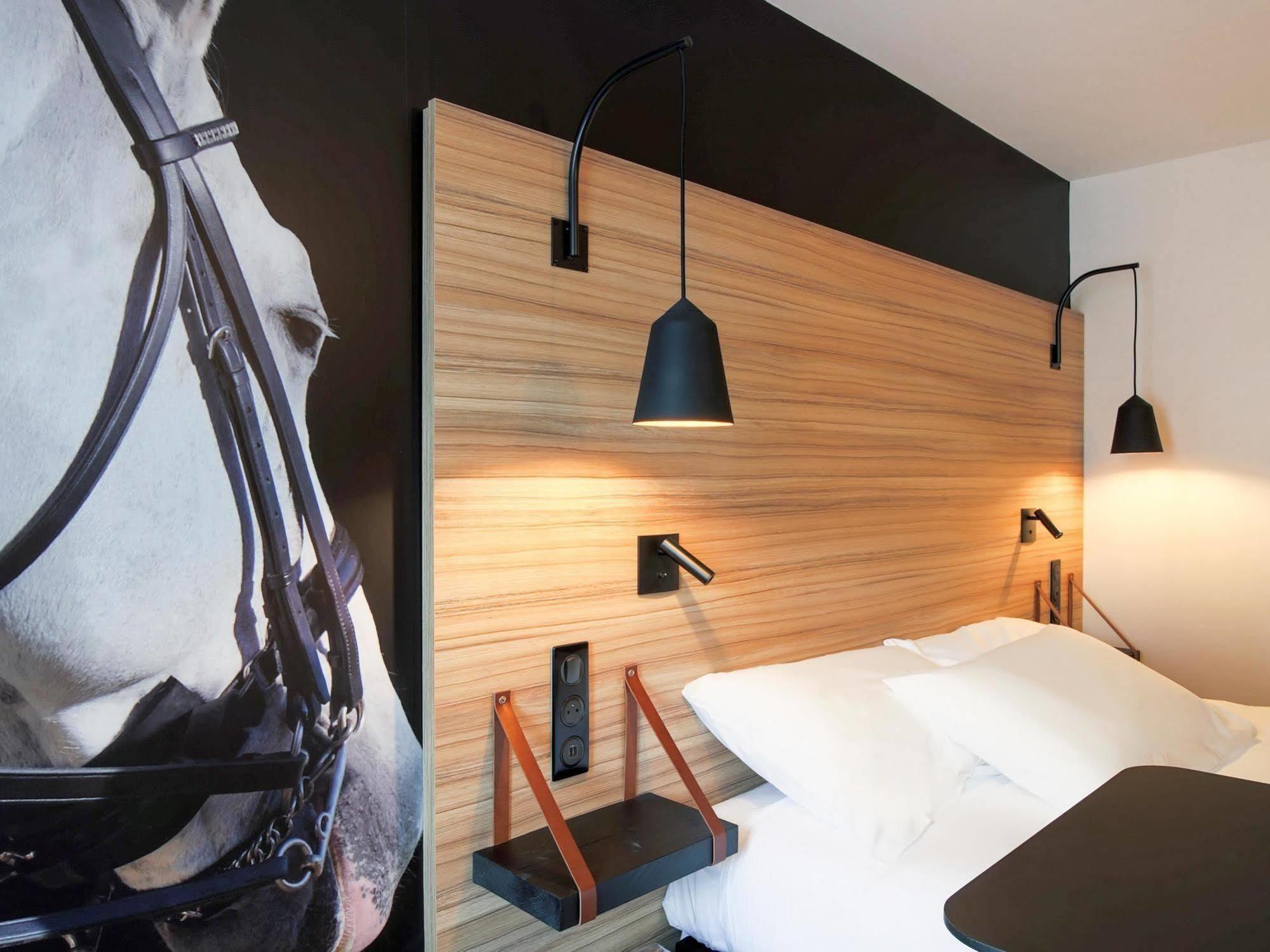 Ibis Styles Laval Centre Gare Otel Dış mekan fotoğraf
