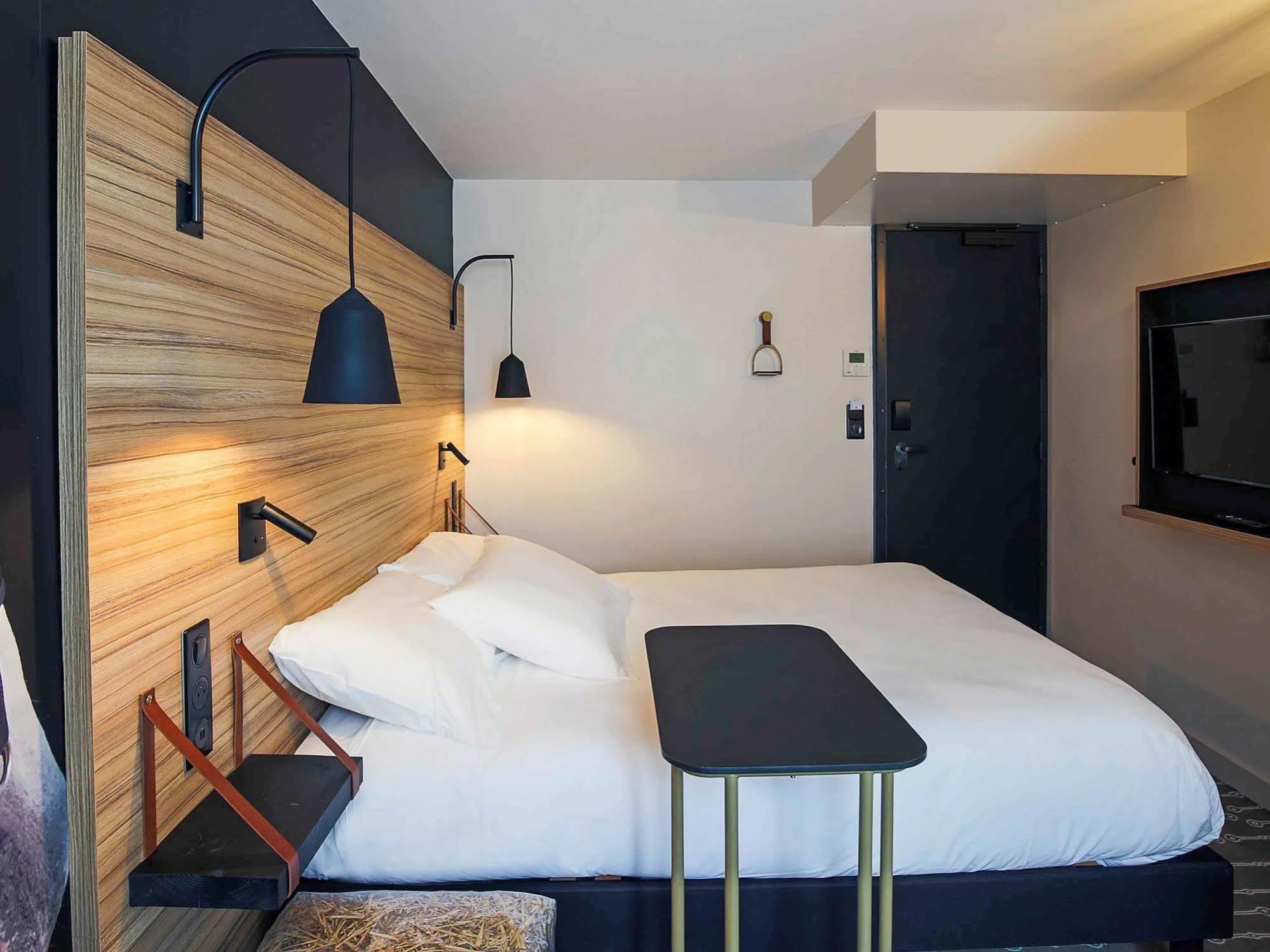 Ibis Styles Laval Centre Gare Otel Dış mekan fotoğraf