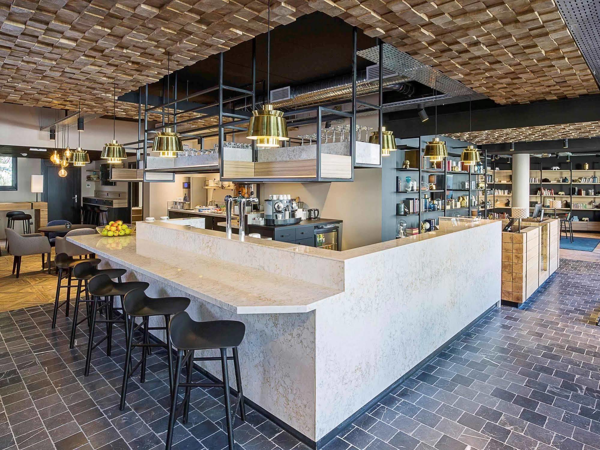 Ibis Styles Laval Centre Gare Otel Dış mekan fotoğraf