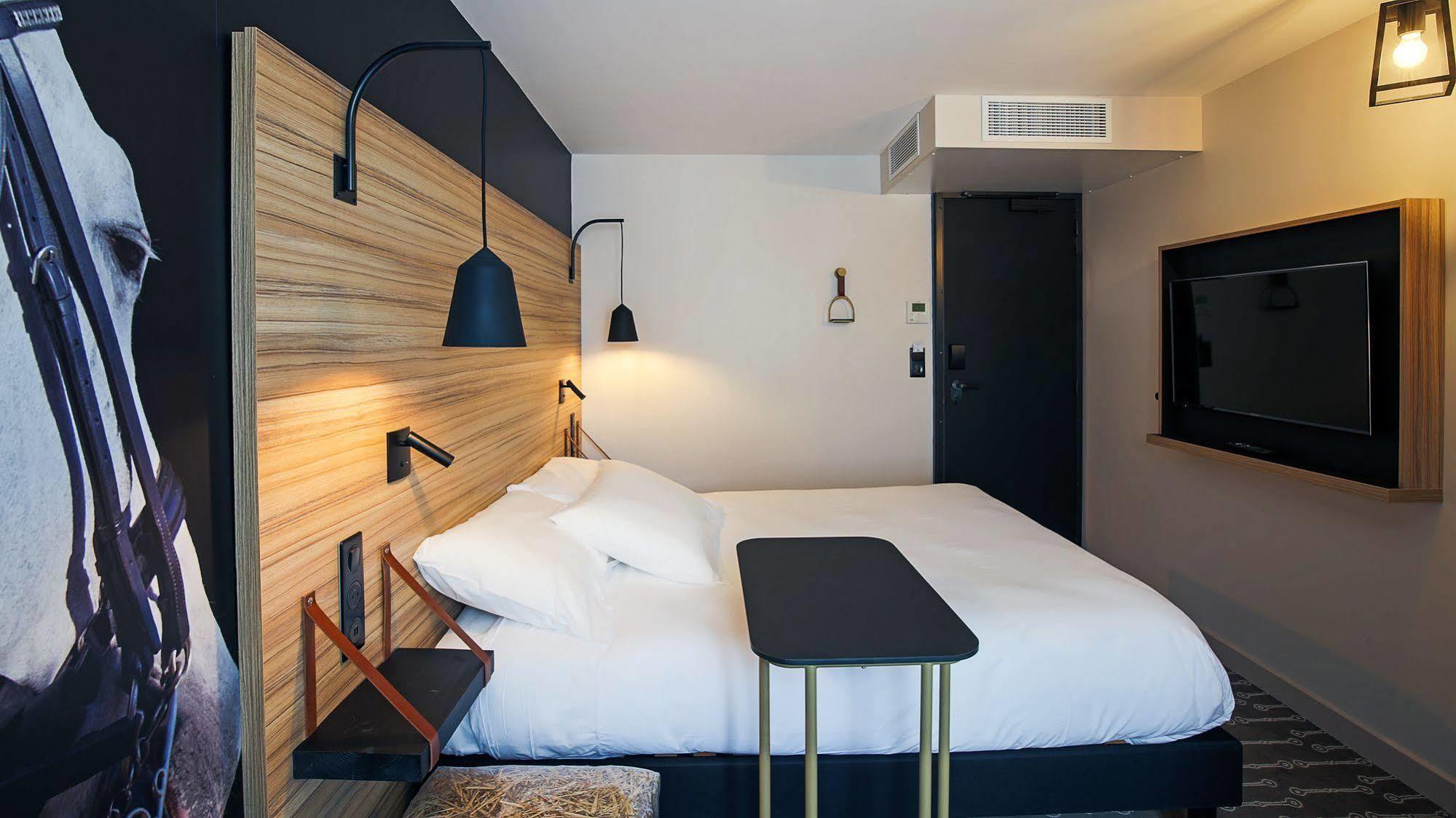 Ibis Styles Laval Centre Gare Otel Dış mekan fotoğraf