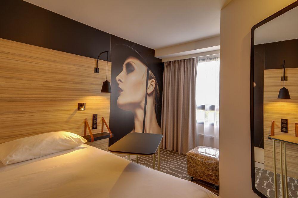 Ibis Styles Laval Centre Gare Otel Dış mekan fotoğraf